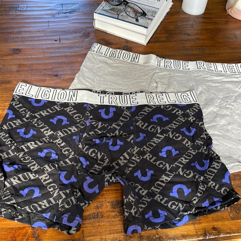 True Religion XL Fly Front Cotton/Spandex Boxer Brief (2 Single Pairs)